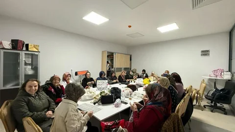 Yeşilyurt'ta El Sanatları Kursları Artıyor