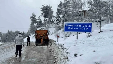 Karabük'te Karla Mücadele Devam Ediyor