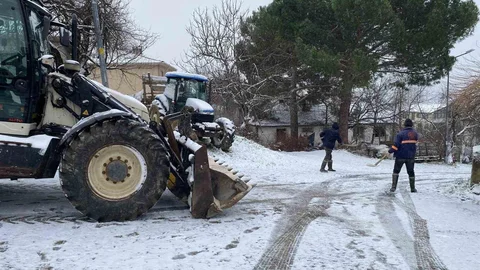 Kırklareli'nde Kar Yağışı Devam Ediyor
