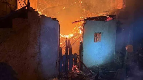 Kütahya'da Gece Yarısı Yangın Çıktı