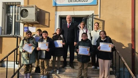 Emirdağ'da Ayın Öğrencileri Ödüllendirildi