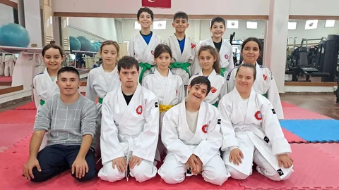 Yunusemre'de Down Sendromlu Bireylere Judo Kursları Başladı