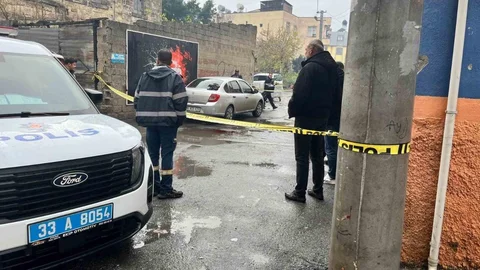 Mersin Tarsus'ta Oto Tamircisine Saldırı