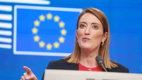 İranlı Diplomatların Avrupa Parlamentosu'na Girişi Yasaklandı