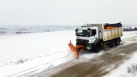Tekirdağ'da Kar Çalışmaları Devam Ediyor