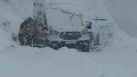 Kozluk'ta Eğitime Kar Engeli