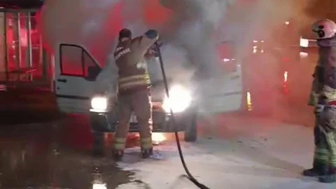 İskenderun'da Araç Yangını Meydana Geldi