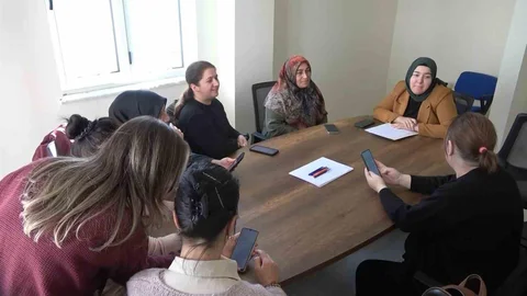 Burdur Aile Akademisi'nde Eğitimler Devam Ediyor