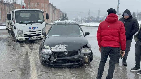 Samsun'da Kavşakta Trafik Kazası