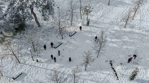 Düzce'de Kar Yeme Alışkanlığına Dikkat!