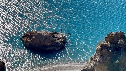 Antalya'da Öğrenciler Denizde Eğlendi