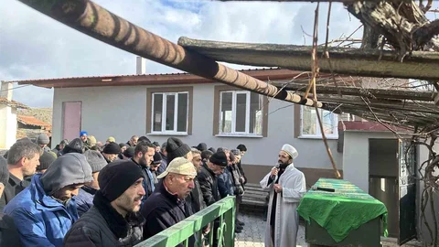 Çankırı'da Boğularak Öldürülen Kadın Defnedildi