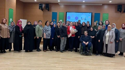Sakarya'da Aile İçi İletişim Semineri Düzenlendi