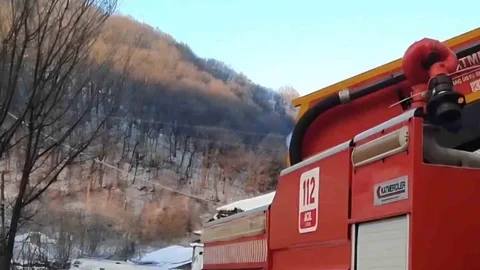 Kırklareli'nde Yangın: İki Ev Zarar Gördü