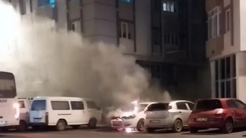 Çorlu'da Park Halindeki Araç Yandı