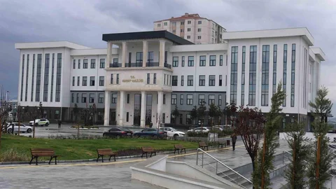 Hatay Valiliği’nin Yeni Binası Hizmete Girdi