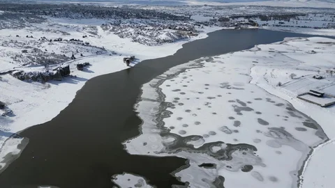 Donan Emre Gölü'nde Kartpostal Gibi Görüntüler