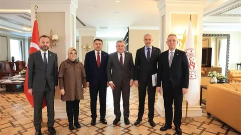 Kütahya'da Gençlik Yatırımları Planlandı