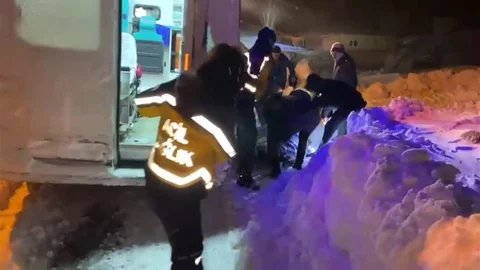 Erzurum'da Ambulans Hastaya Ulaştı