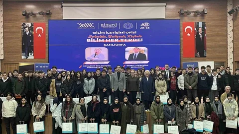 Biruni Üniversitesi'nin Bilim Kafe Etkinlikleri