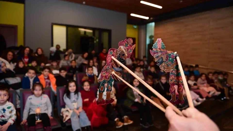 Bursa'da Karagöz Oyunu Heyecanı