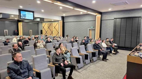 Kütahya'da Yatırımcılara Jandarma Semineri Düzenlendi