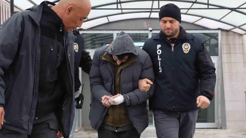 Eskişehir'de Üvey Baba Bıçaklandı