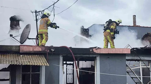 Bursa'da Müstakil Evde Yangın Çıktı