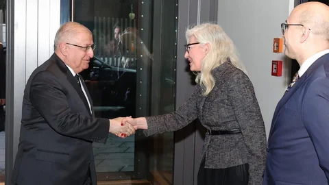 Milli Savunma Bakanı Güler Berlin'de