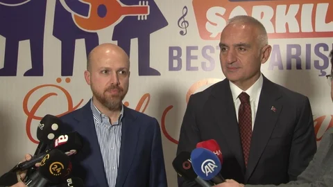 İstanbul'da Çocuk Şarkıları Yarışması Ödülleri Verildi