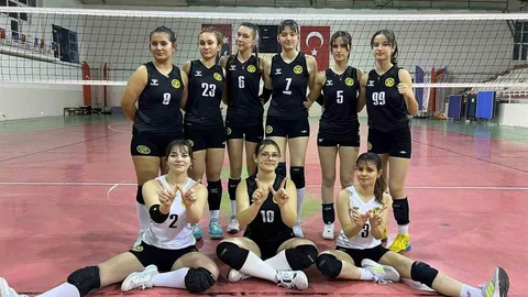 Söğütspor Kadın Voleybol Takımı Bölgesel Lig'de