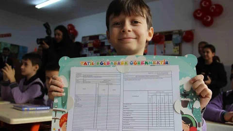 Manisa'da 266 Bin Öğrenci Yarıyıl Tatiline Giriyor