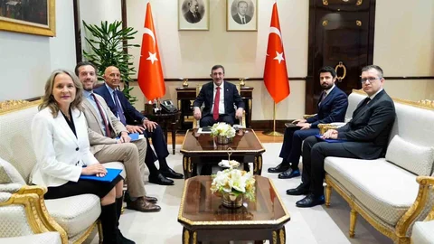 Cumhurbaşkanı Yardımcısı Yılmaz, ABD ile Görüşme Yaptı