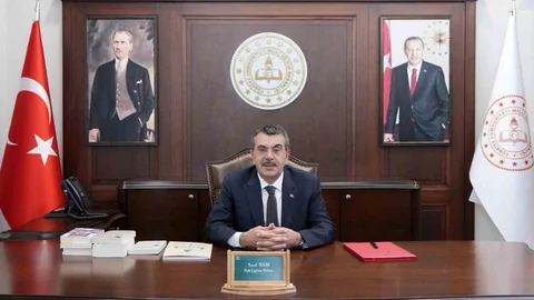 Bakan Tekin'in Karne Heyecanı Mesajı