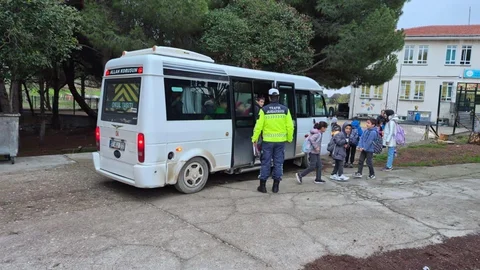 Çanakkale'de Okul Servislerine Denetim Yapıldı