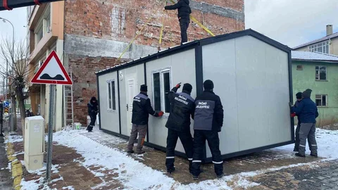 Eskişehir İnönü'de Yeni Servis Bekleme Yeri