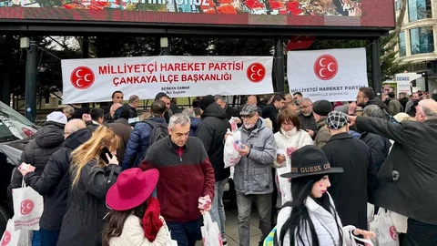 MHP Çankaya'dan Miraç Kandili İkramı