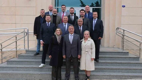 Çeşme'de Esnaf ve Sanatkarlar Odası Başkanı Mazbatasını Aldı