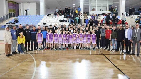 Kayseri'de ERVA Sporcuları Futbol Maçı Düzenlendi