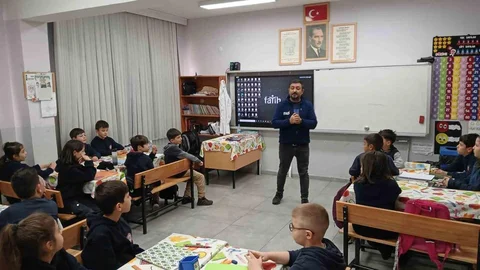 Gediz'de Afet Farkındalık Eğitimleri Yapıldı