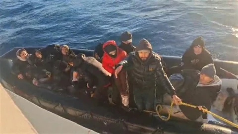 İzmir'de Düzensiz Göçmen Operasyonu