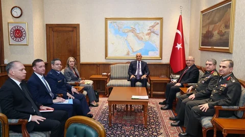 Milli Savunma Bakanı Güler, ABD Büyükelçisi'ni kabul etti