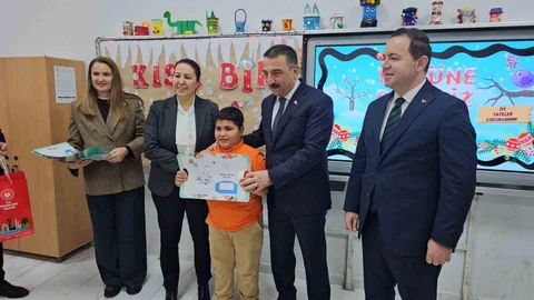 Zonguldak'ta 87 Bin Öğrenci Karne Sevinci Yaşadı