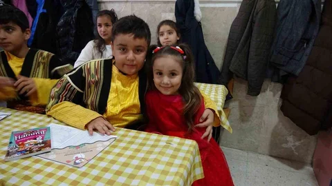 Kilis'te Öğrenciler Karne Aldı