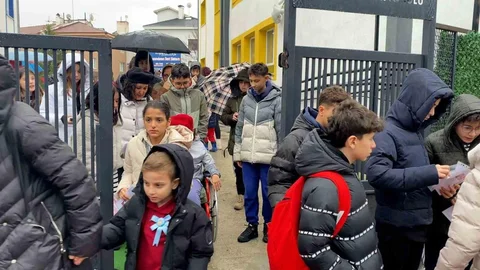 Bolu'da 52 Bin Öğrenci Karnelerini Aldı