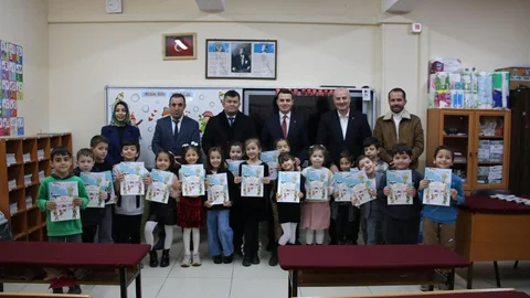 Düzce'de Karnelerini Aldılar