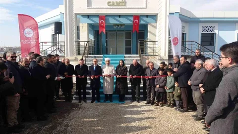 Malatya'da Yeni Cami İbadete Açıldı