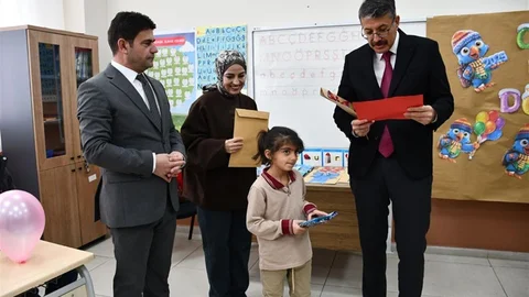 Hakkari'de Yarıyıl Tatili Başladı