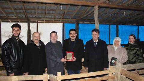 Türkeli'de Koyunculuk Başarı Plaketi