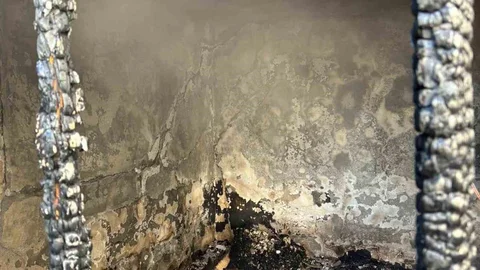 Yaşlı Adam Elektrikli Sobadan Yangında Hayatını Kaybetti